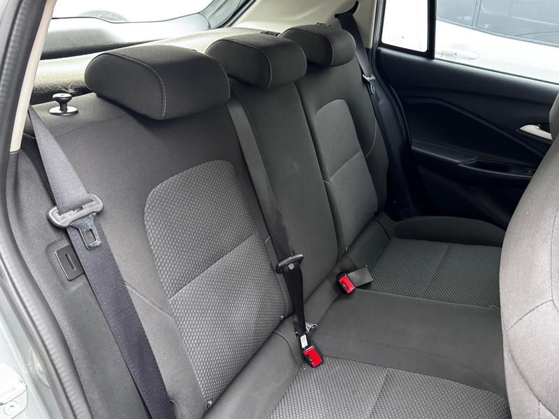 Chevrolet Onix 10mt - foto 11