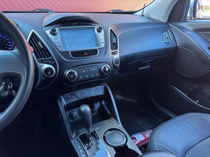 Hyundai ix35 2.0 - foto 10