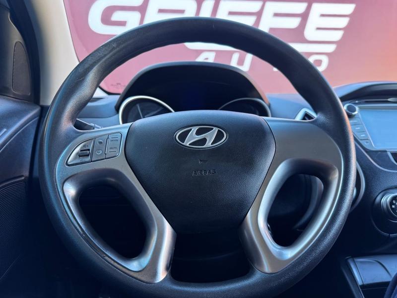 Hyundai ix35 2.0 - foto 9
