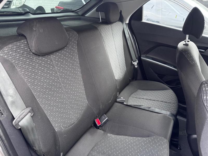 Hyundai HB20 10m 1.0 - foto 13