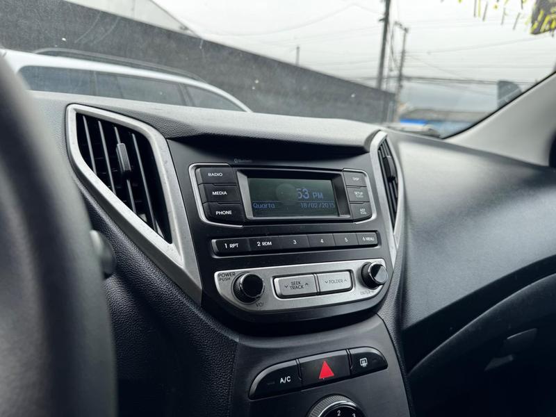 Hyundai HB20 10m 1.0 - foto 9