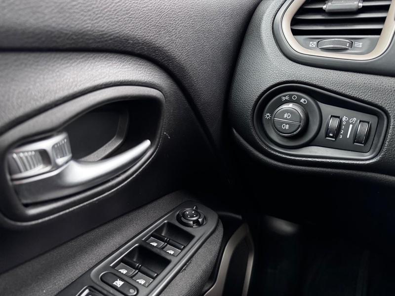 Jeep Renegade Sport At D - foto 16