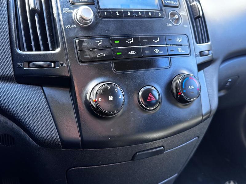 Hyundai i30 2.0 - foto 13