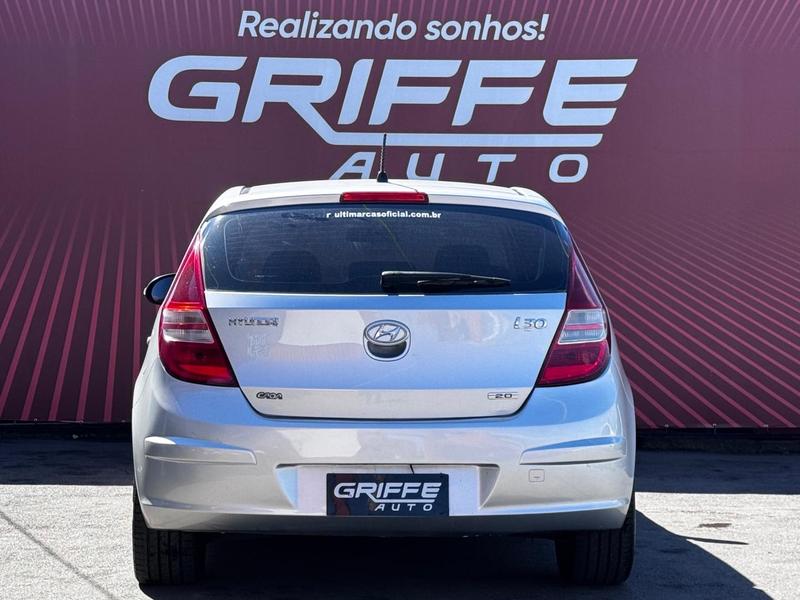 Hyundai i30 2.0 - foto 5