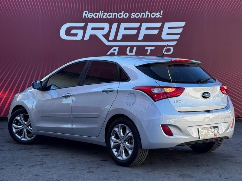 Hyundai i30 1.8 - foto 6