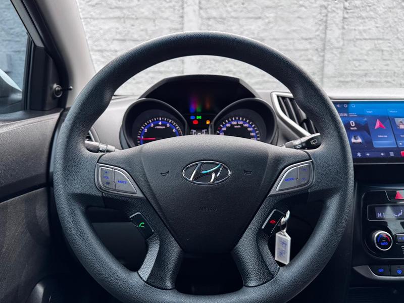 Hyundai HB20 Premium 1.6 Flex 16V Automático - foto 10