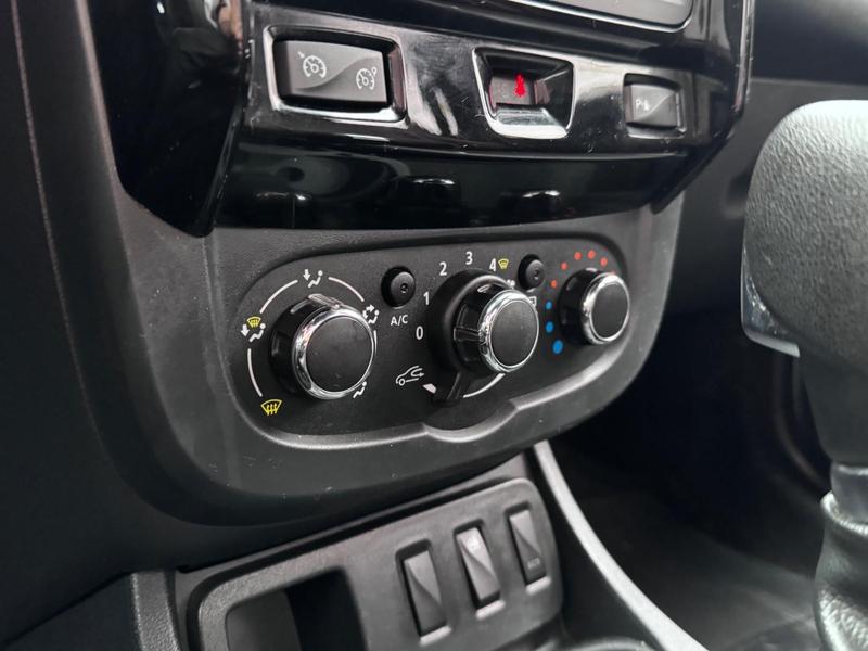 Renault Oroch 2.0 - foto 12