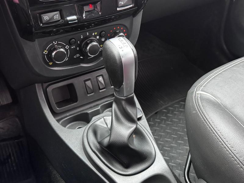 Renault Oroch 2.0 - foto 13