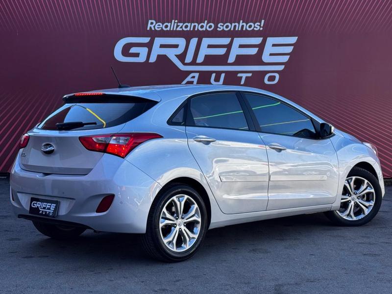 Hyundai i30 1.8 - foto 4