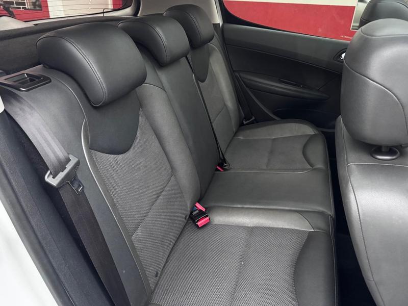 Peugeot 308 Allure - foto 17