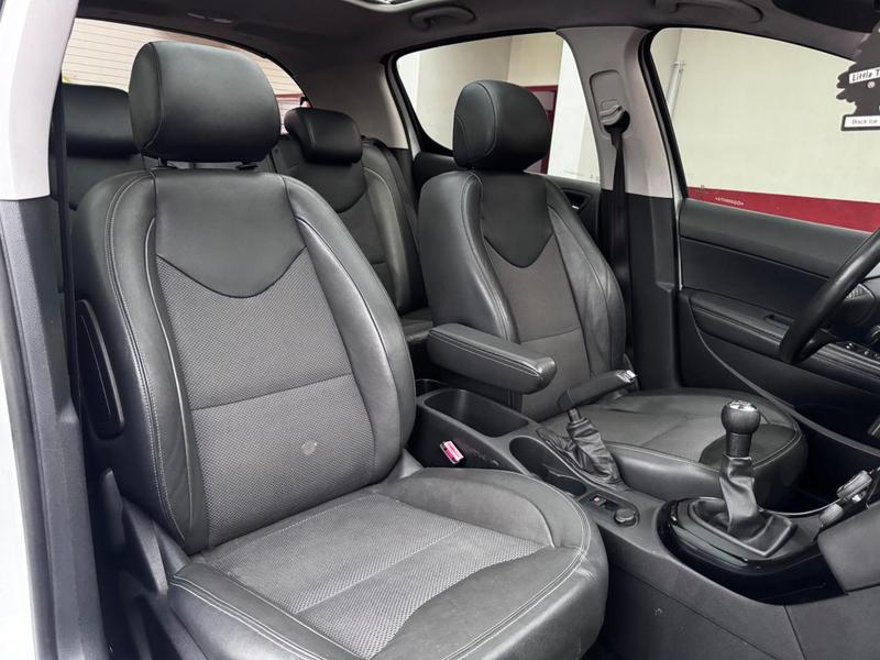 Peugeot 308 Allure - foto 18