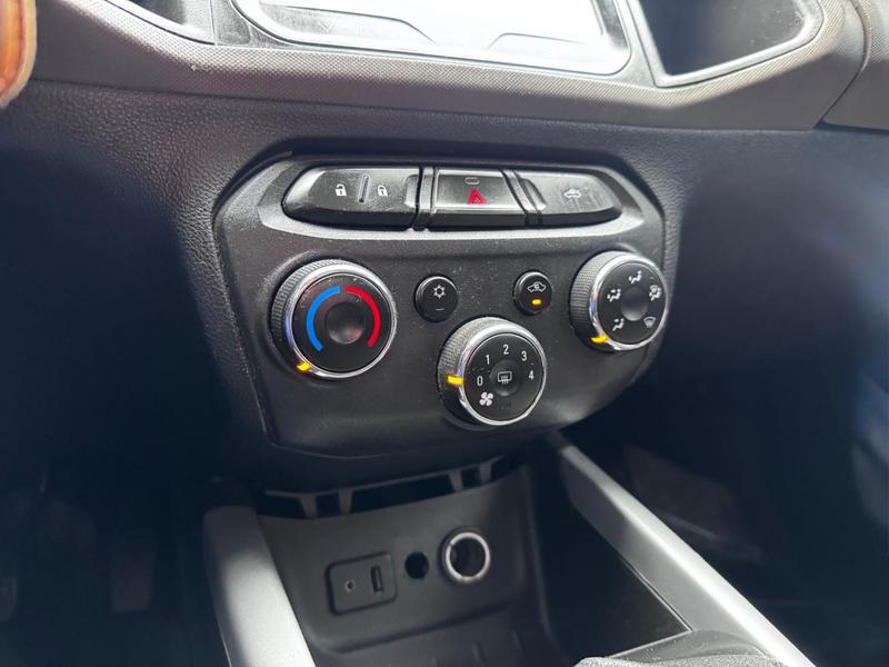 Chevrolet Prisma 14mt LT - foto 13