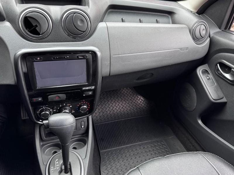 Renault Duster 2.0 D 4x2a - foto 14