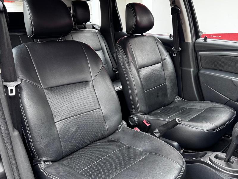 Renault Duster 2.0 D 4x2a - foto 16
