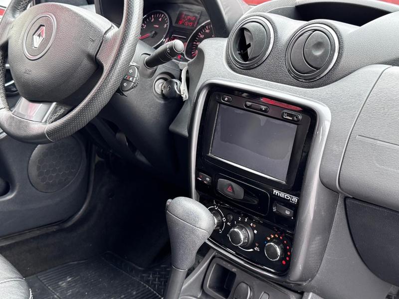 Renault Duster 2.0 D 4x2a - foto 8