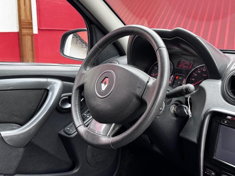 Renault Duster 2.0 D 4x2a - foto 9