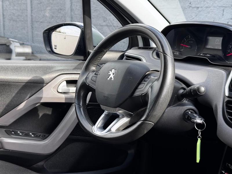 Peugeot 208 Act Pack Mt - foto 9