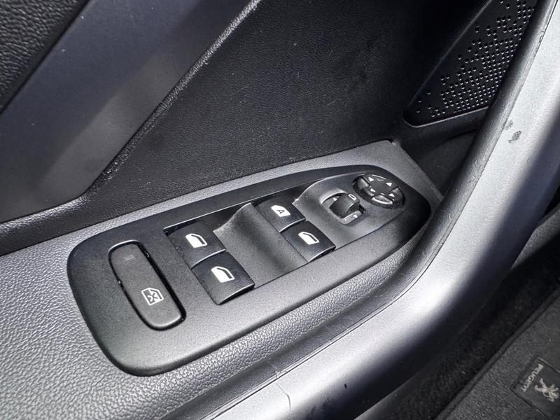 Peugeot 2008 Grf Thp At - foto 14