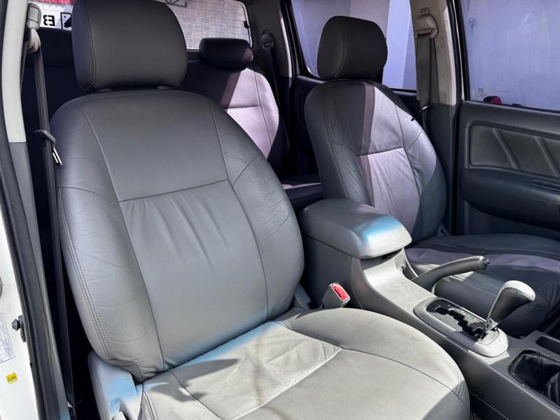 Toyota Hilux Cd4x4 Srv - foto 17