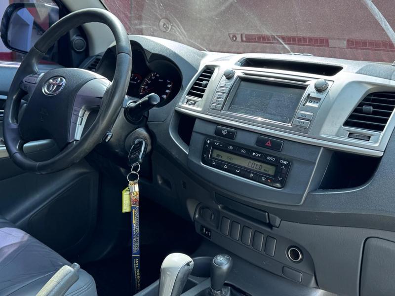 Toyota Hilux Cd4x4 Srv - foto 8