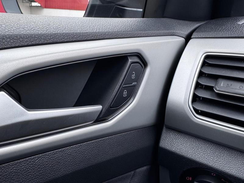 Volkswagen T-Cross Cl TSI - foto 15