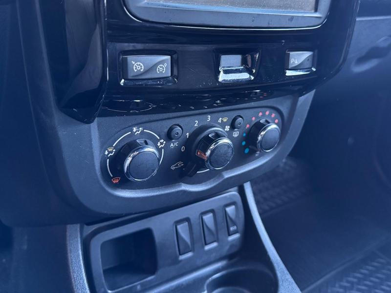 Renault Duster 2.0 D 4x2a - foto 12