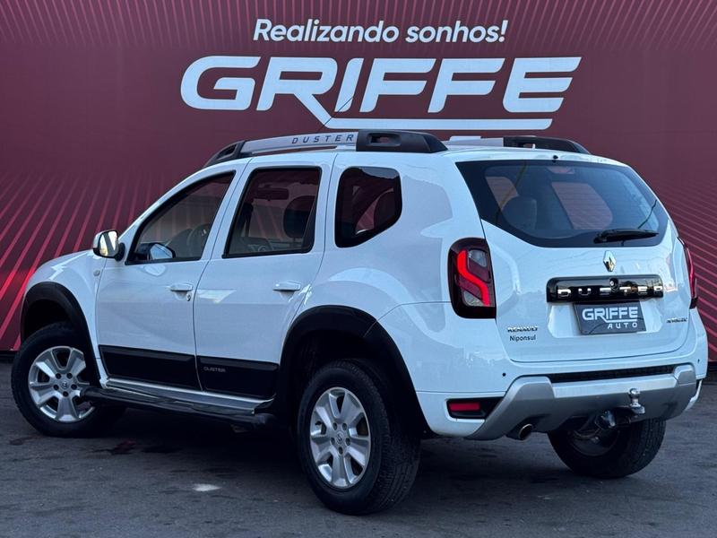 Renault Duster 2.0 D 4x2a - foto 6