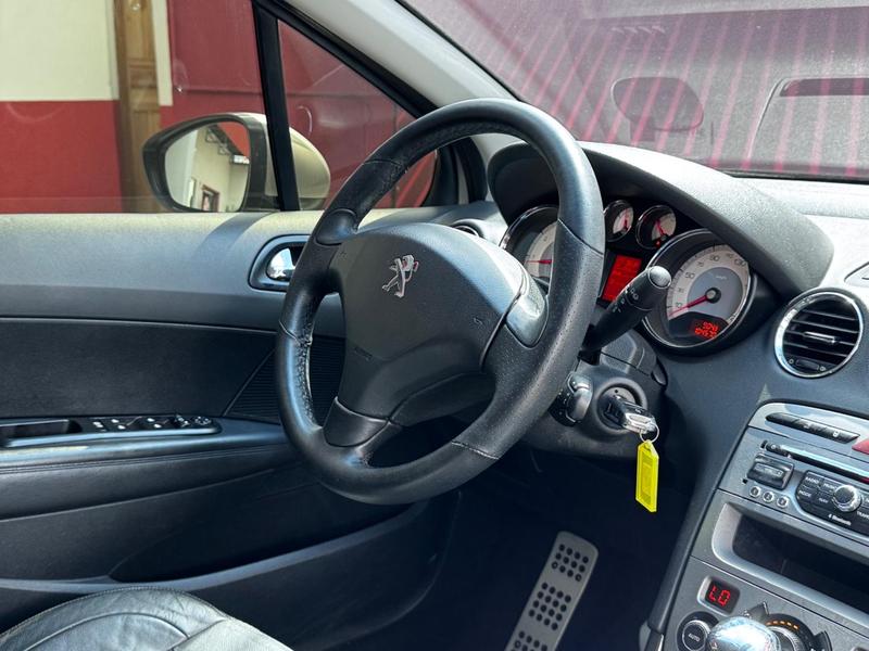 Peugeot 308 Feline - foto 9