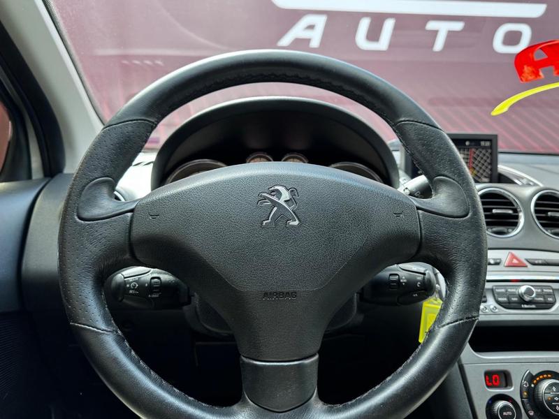 Peugeot 308 Feline - foto 10