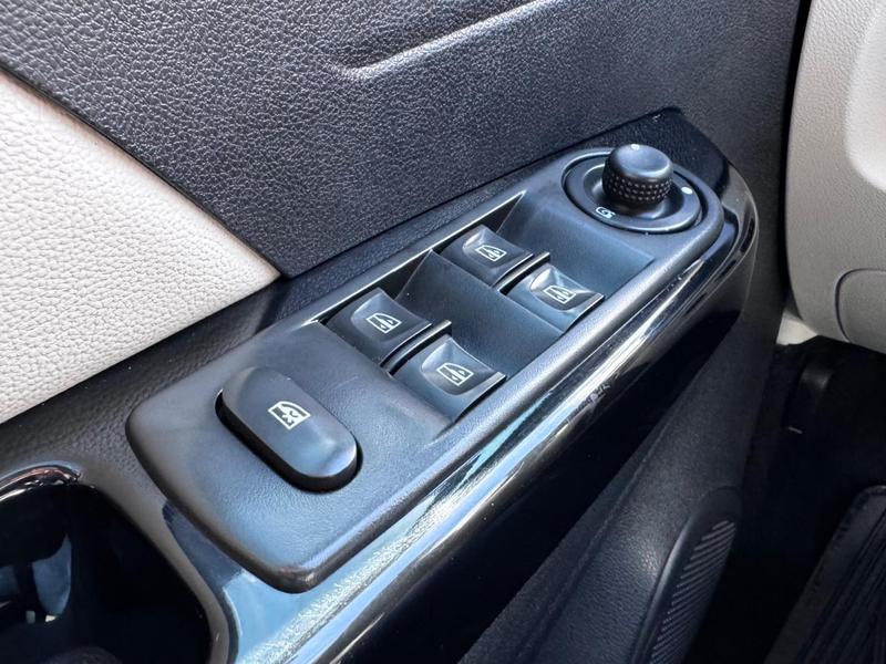 Renault Captur Inten 16a - foto 14