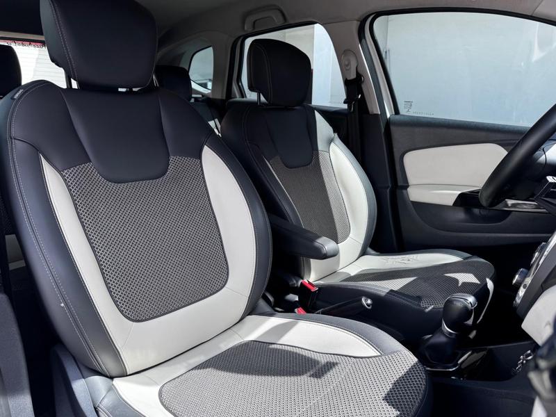 Renault Captur Inten 16a - foto 18
