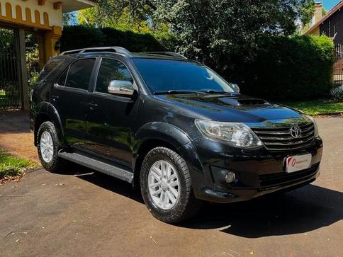 TOYOTA HILUXSW4 SRV4X4