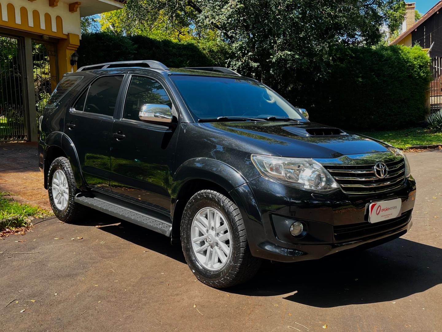 TOYOTA HILUXSW4 SRV4X4
