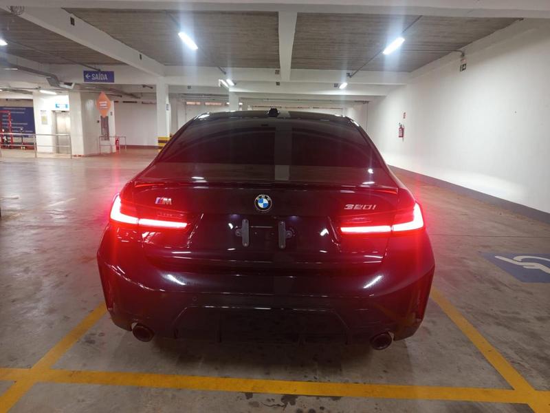 BMW 320i M Sport Flex - foto 11