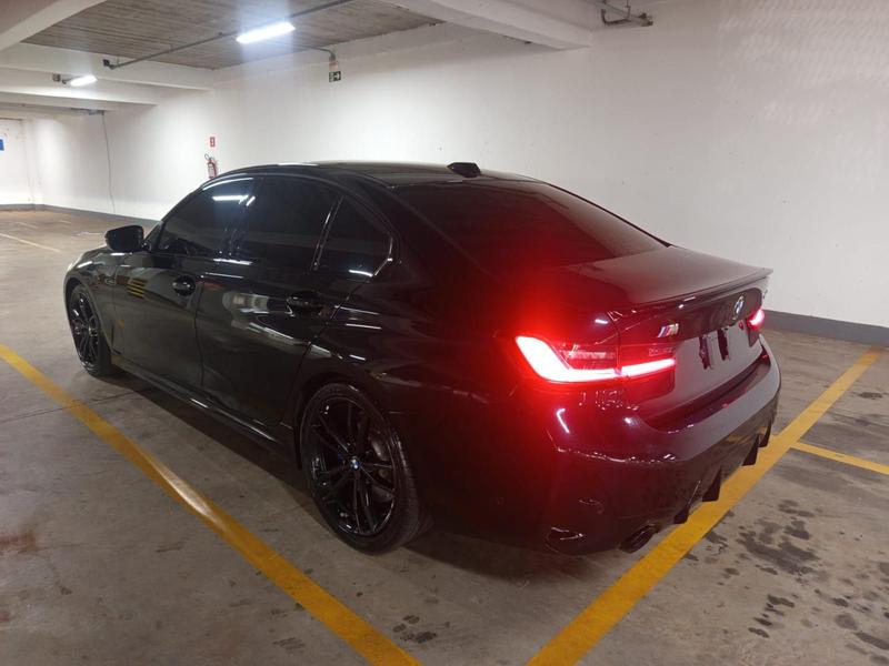 BMW 320i M Sport Flex - foto 9
