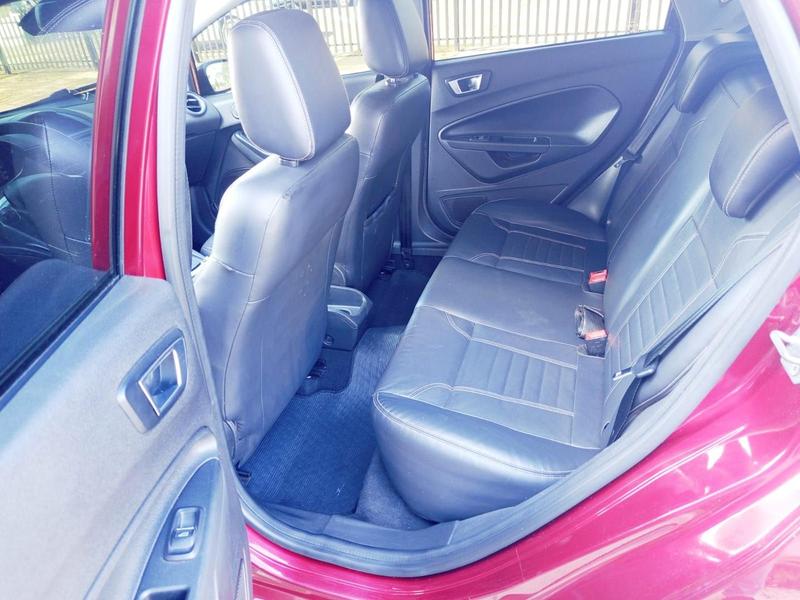 Ford Fiesta Ha 16l Ti A - foto 11