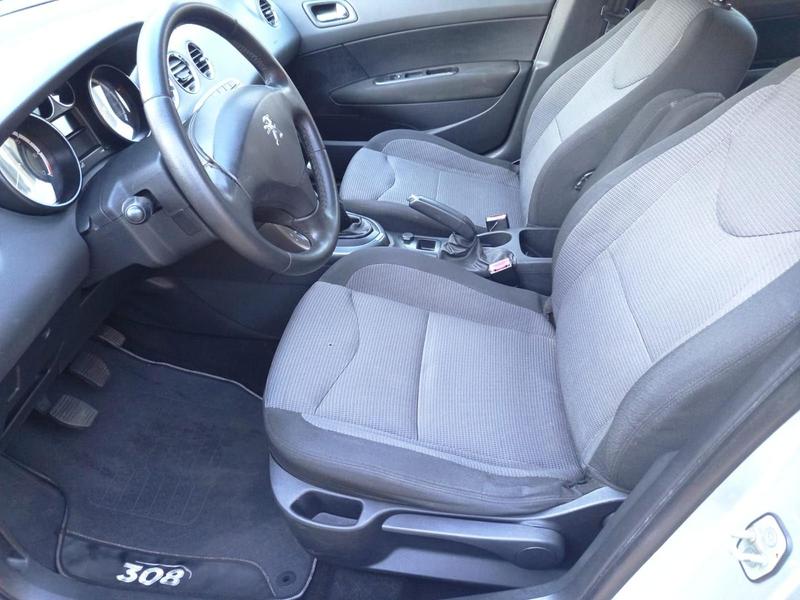 Peugeot 308 Allure - foto 8