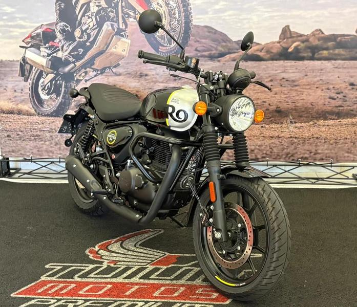 ROYAL ENFIELD HUNTER 350 REBEL BLACK