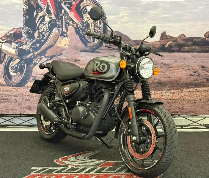 ROYAL ENFIELD HUNTER 350 DAPPER GREY