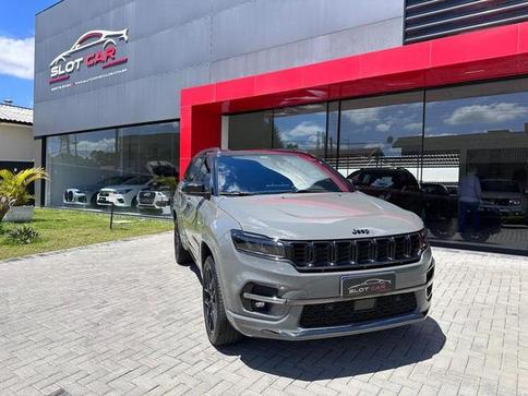 JEEP COMMANDER BLACK HAWK