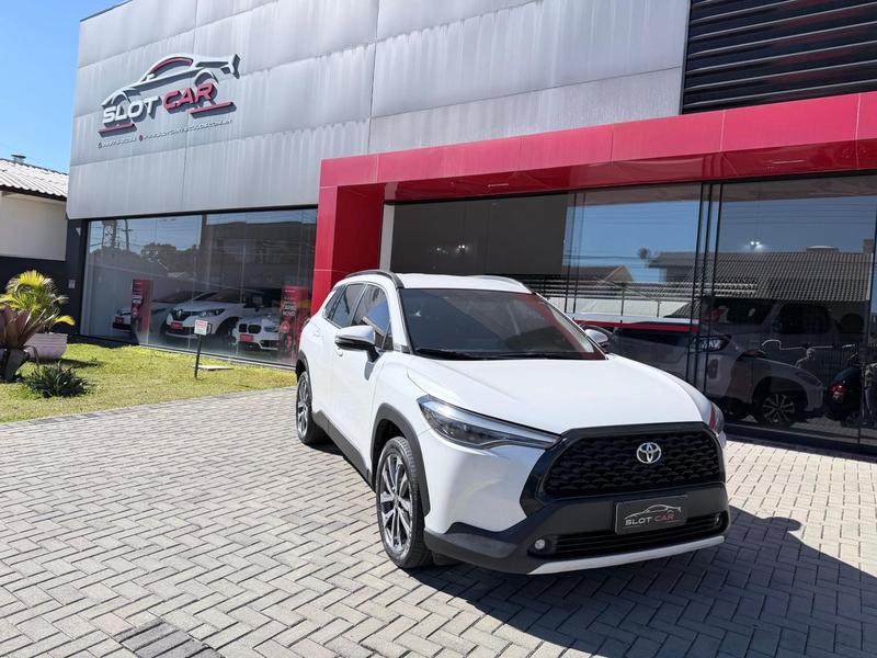 TOYOTA CCROSS XRE 20
