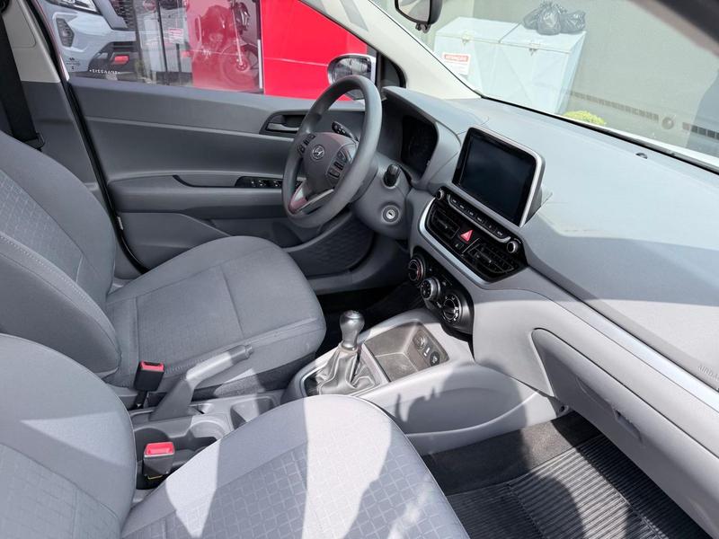 Hyundai HB20S 1.0 Confort Plus 12V Flex 4P Manual - foto 13