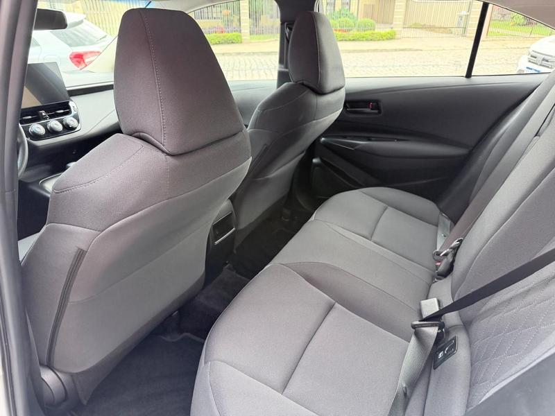 Toyota Corolla GLi - foto 14