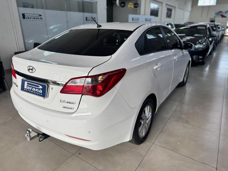 Hyundai HB20S 1.6 Comfort Plus 16V Flex 4P Automático - foto 6