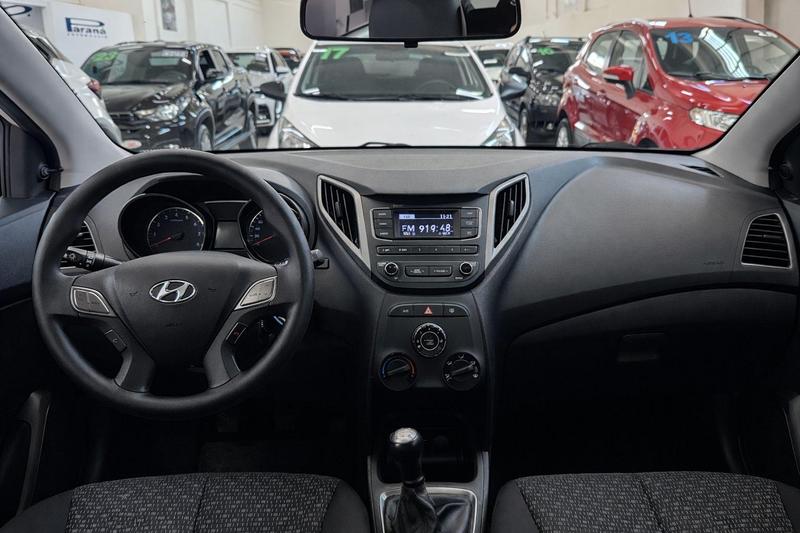 Hyundai HB20 Unique 1.0 Flex 12V Mec - foto 4