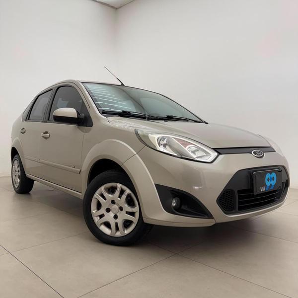 Ford Fiesta Sedan 2014 à venda