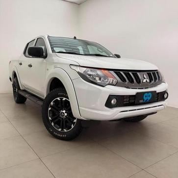 Mitsubishi L200 2025