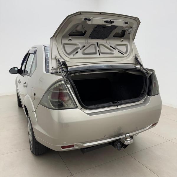 Ford Fiesta Sedan 1.6 Flex - foto 3