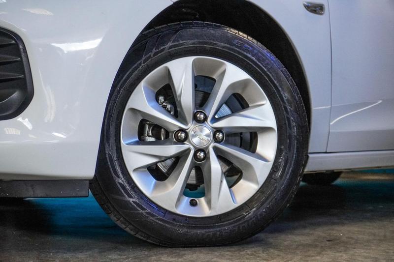 Chevrolet Onix Plus 10mt - foto 9