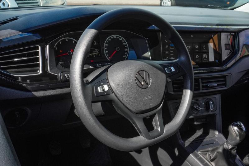 Volkswagen Polo Track 1.0 Flex 12V 5P - foto 19